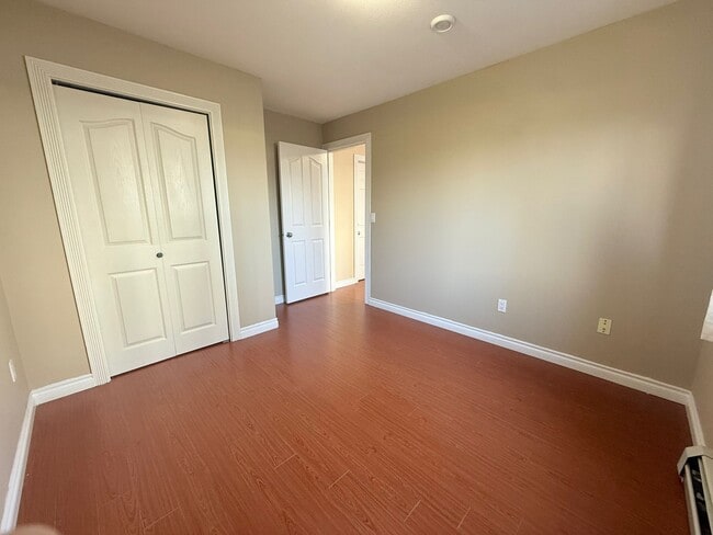 Building Photo - 175 Pembina St