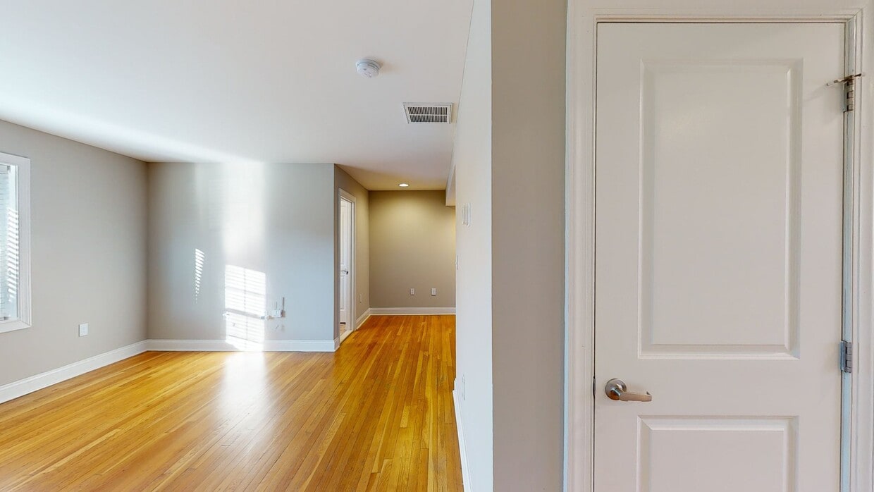 Photo - Rodgers Forge Apartments