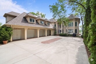 Building Photo - 2718 Willow Point Dr