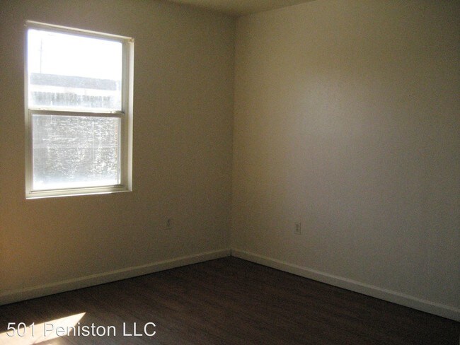 Foto del edificio - 6001 Downman Rd