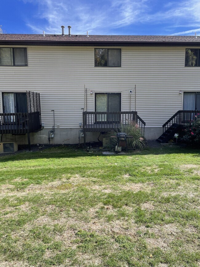 Foto del edificio - 140 Thompson St