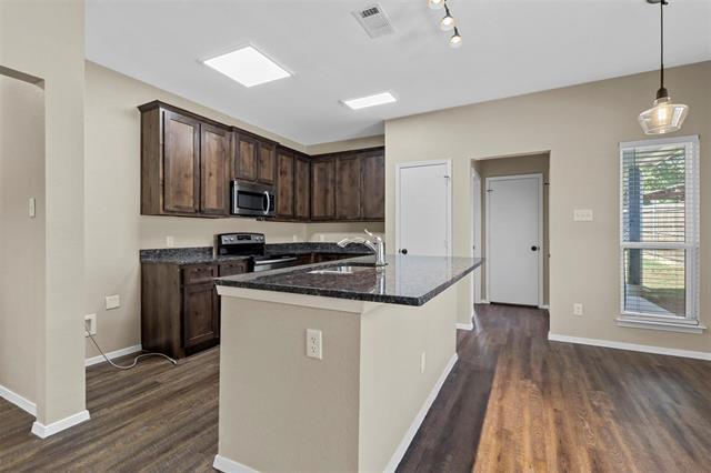 Building Photo - 427 Jannie St