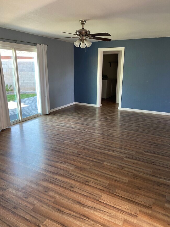 Foto del edificio - 5657 N 39th Ave