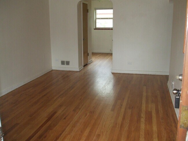 Foto del edificio - 102 E Florida Ave