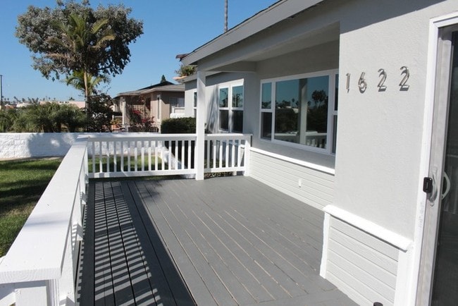 Building Photo - 1622 Broadway St