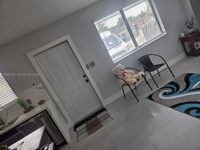 Foto del edificio - 2979 NW 88th St