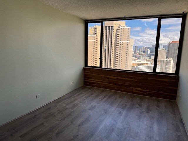 Foto del edificio - 411 Hobron Ln