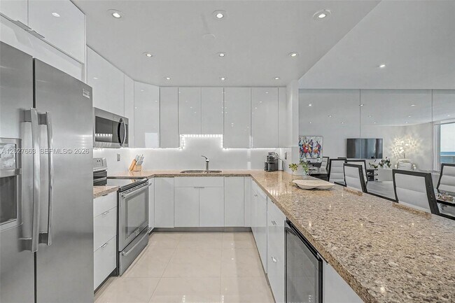 Foto del edificio - 2301 Collins Ave