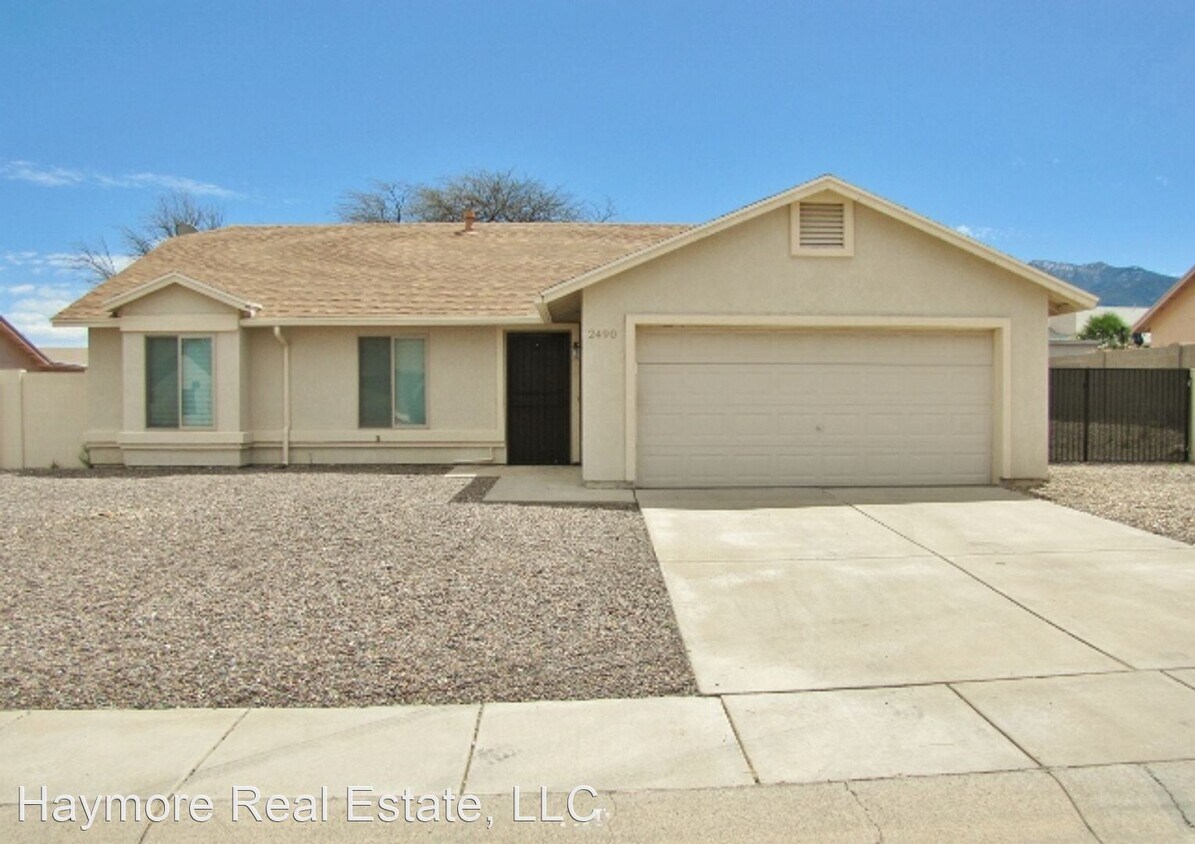 Primary Photo - 3 br, 2 bath House - 2490 Thunderbird Drive