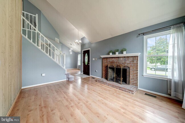 Foto del edificio - 2965 Emerald Chase Dr
