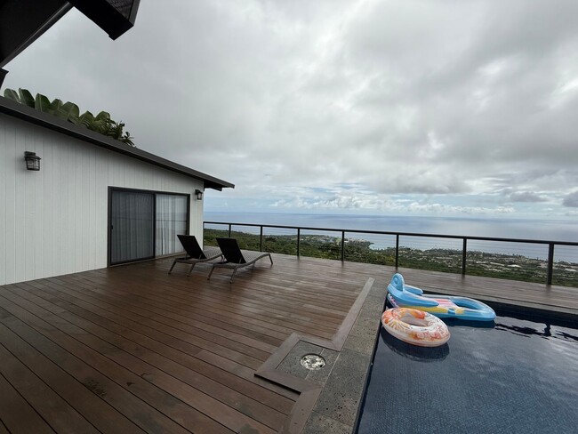 Building Photo - Furnished Pool House Studio with Lanai