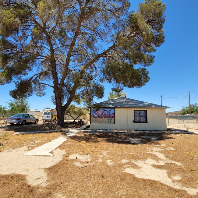 Foto del edificio - 34702 Birch Rd
