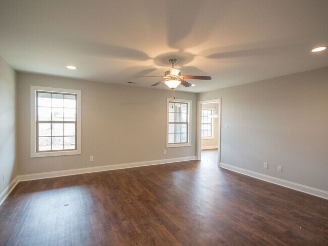 Building Photo - Athens City Schools and GREAT Location