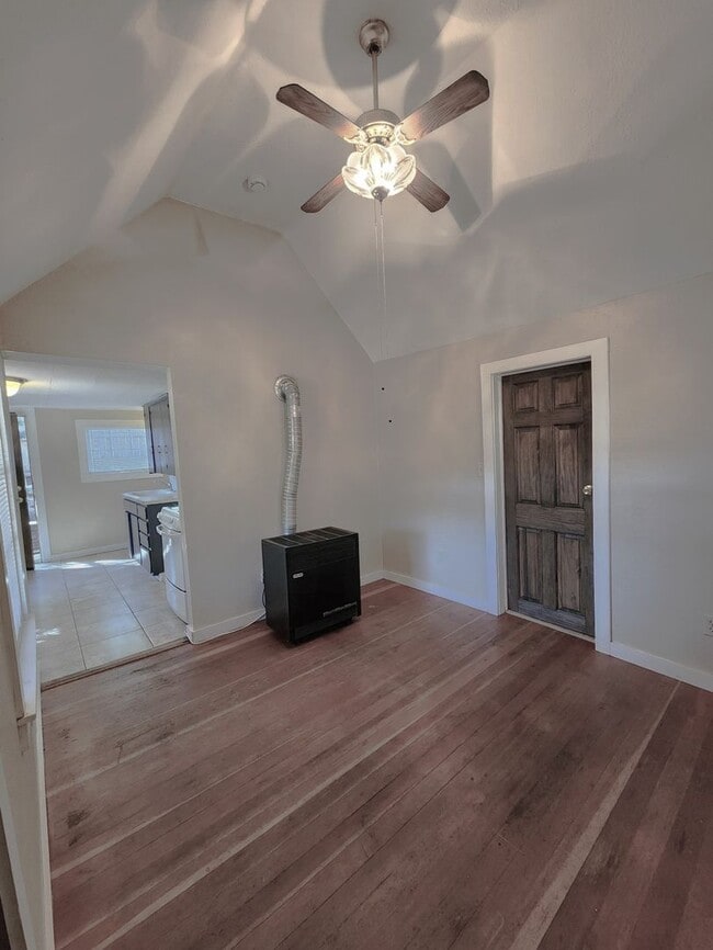 Photo - 24.5 Waltham Ave House