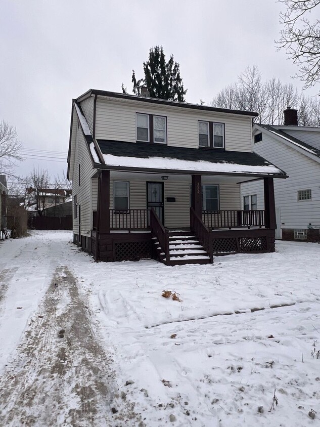 Primary Photo - Section 8 Accepted: Affordable 3 Bed, 1 Ba...