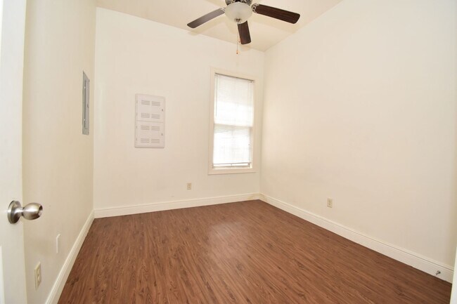 Foto del edificio - Hidden Oaks Apartments