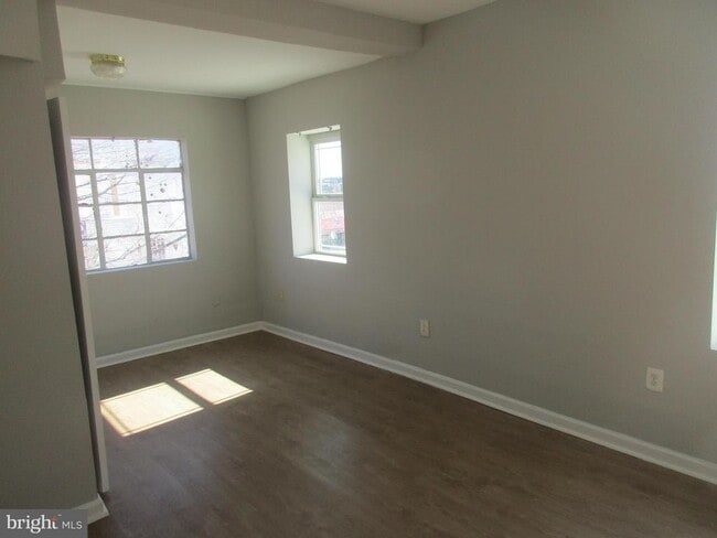 Building Photo - 3406 Belair Rd