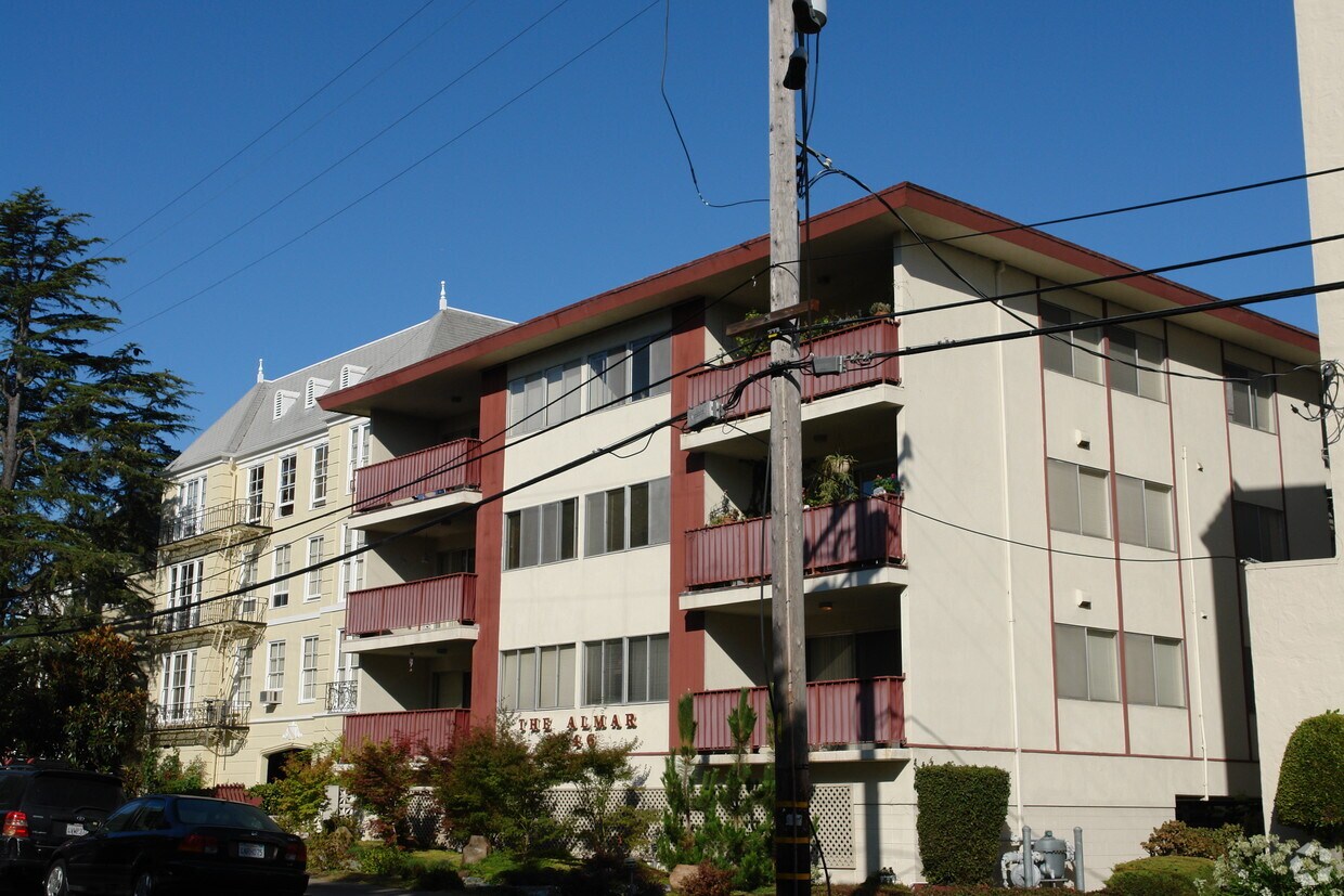 Foto del edificio - 1446 Floribunda