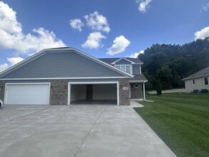 Building Photo - 2519 Parkfield Dr