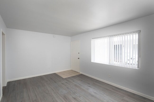 Interior Photo - Ocean Palms Apartments