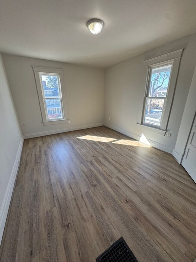 Foto del edificio - 938 Lincoln Ave