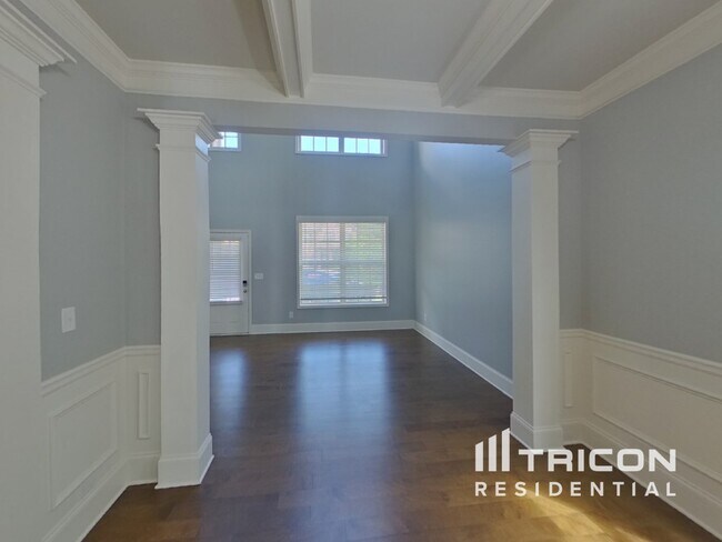 Foto del edificio - 7064 Demeter Dr