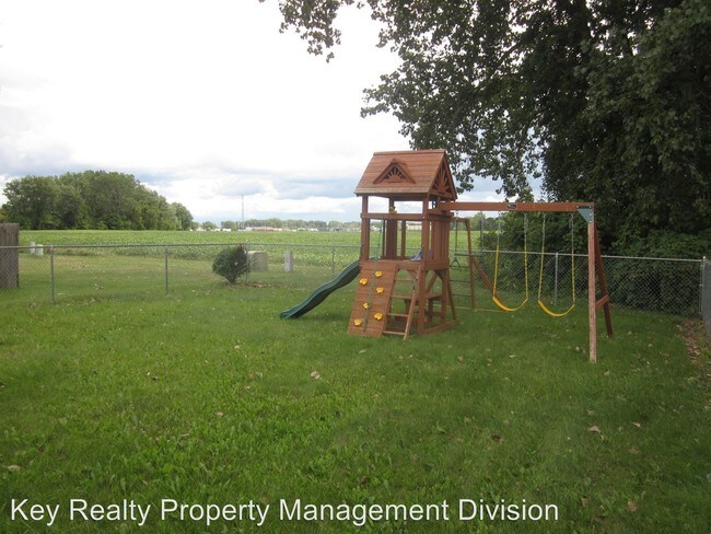 Foto del edificio - 3651 Willow Run Dr