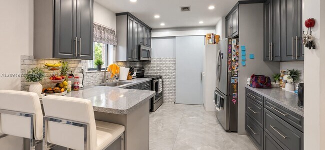 Foto del edificio - 18208 SW 154th St
