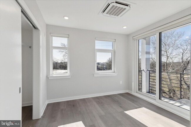 Photo - 3449 Scotts Ln Apartment