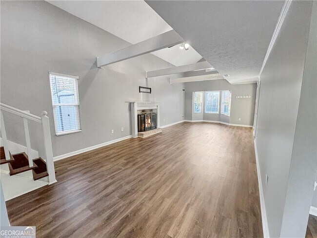 Foto del edificio - 5883 Brookside Dr SE