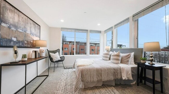 Foto del edificio - 6737 15th Ave NW