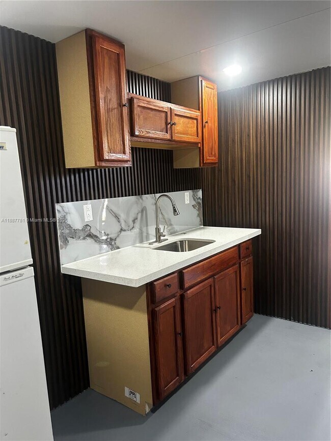 Foto del edificio - 4510 SW 38th St