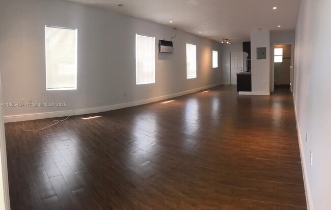 Foto del edificio - 131 NW 15th St