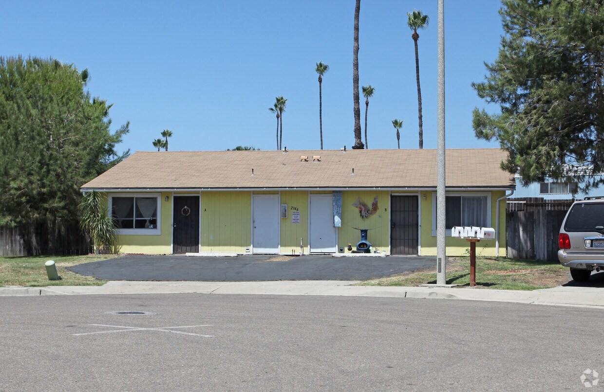 23052347 Spring Grove Ln, Spring Valley, CA 91977 Apartments in