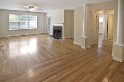 Primary Photo - 1700 Lombardy Cir