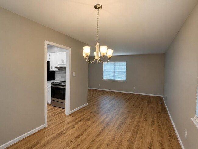 Building Photo - 247 Brookside Ct