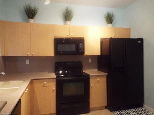 Building Photo - 15433 Bellamar Cir