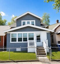 Building Photo - 146 Esther St