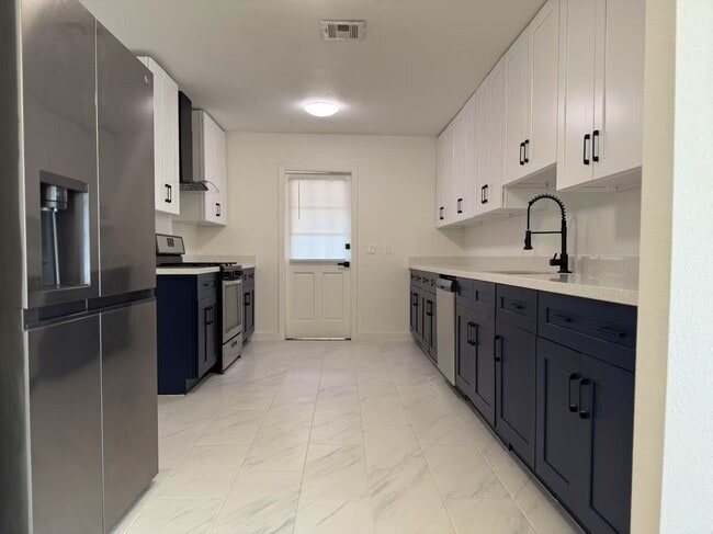 Building Photo - 4118 Omeara Dr