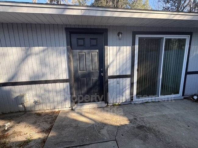 Building Photo - 2040 SE 40th Street Rd