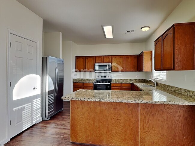 Foto del edificio - 40600 N Jay Ln