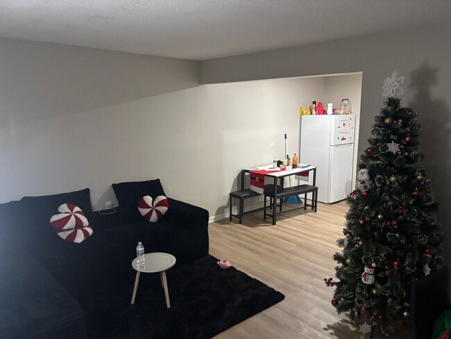 Building Photo - 807 Washington Ave