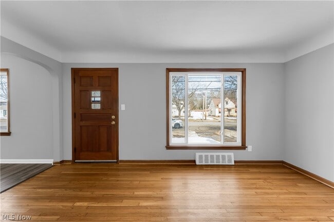 Foto del edificio - 14028 Rockside Rd