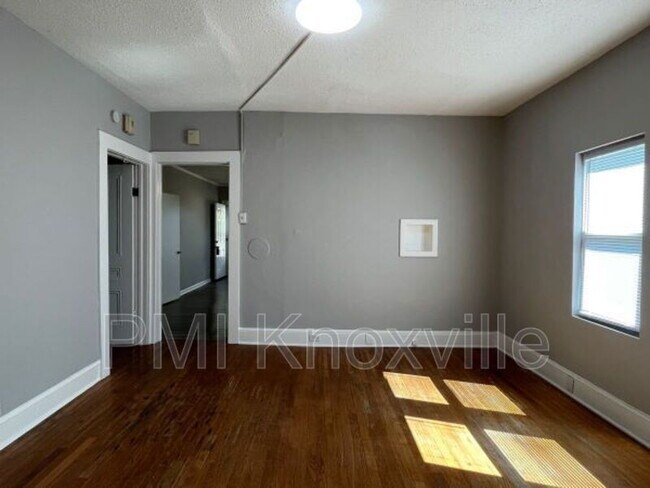Building Photo - 3089 Washington Pike