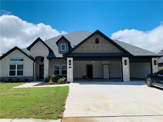 Building Photo - 1720 Ella Pl