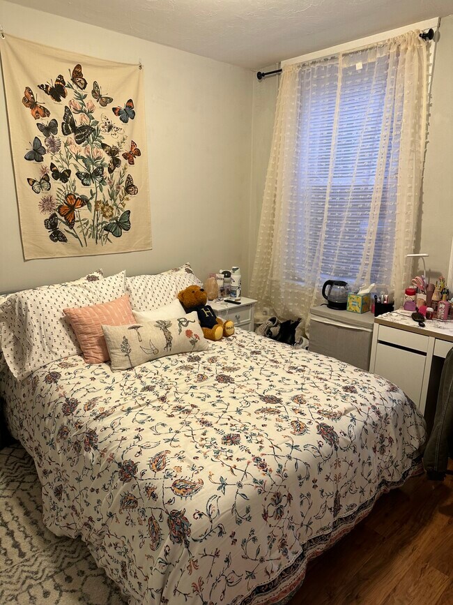 Building Photo - 226 Hanover St