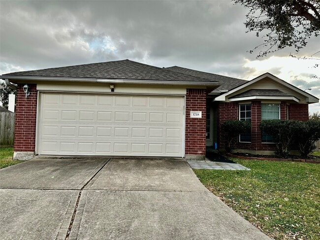 Building Photo - 3718 Winmont Ct