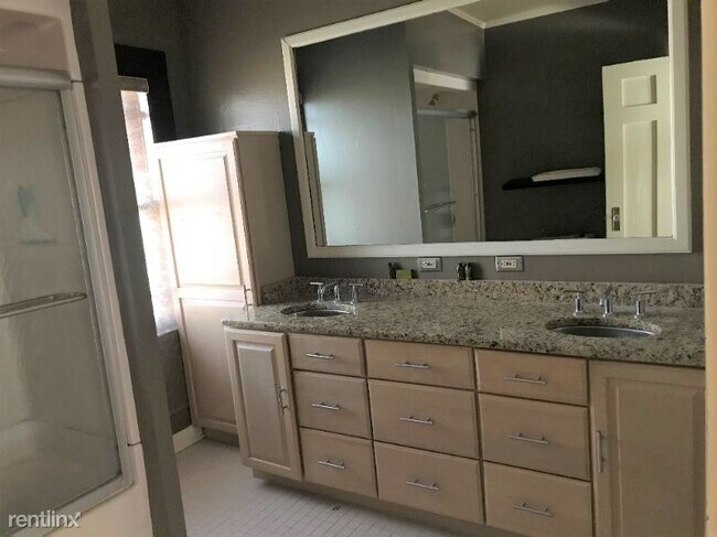 Foto del edificio - 3 br, 1.5 bath House - 115 Lawn Pl