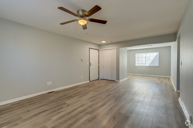 Interior Photo - Rivershell Lansing Apartments