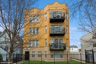 Building Photo - 3508 W Cortland St